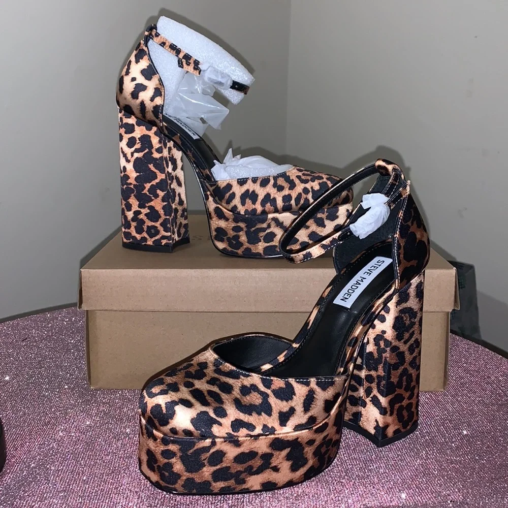 Steve Madden TAMY Leopard Satin‎